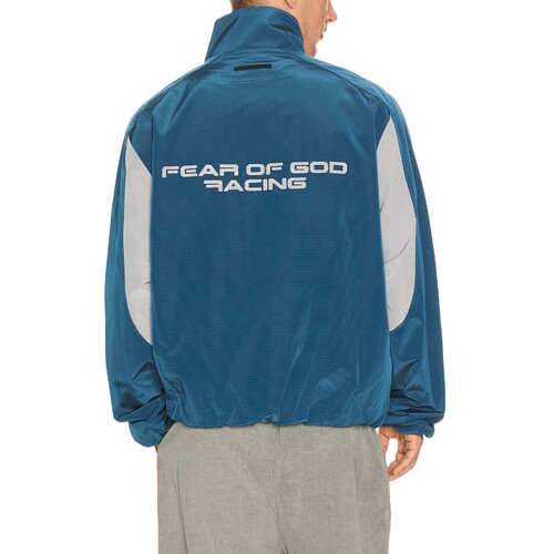 Fear of God ESSENTIALS湖蓝色夹克拼色酷飒风秋冬新品REVOLVE