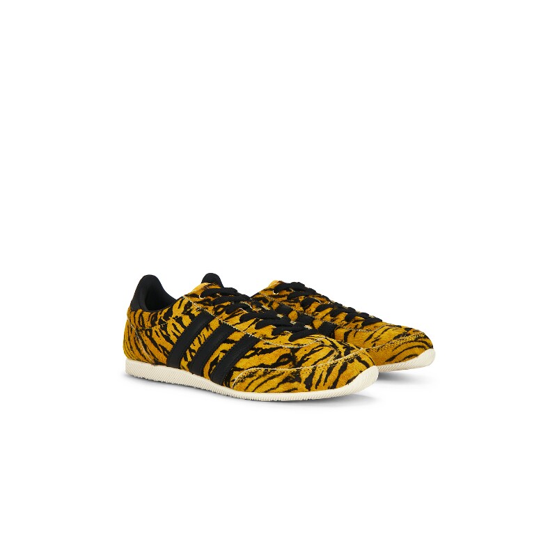 adidas Originals黄色运动鞋复古风早秋新品系带运动板鞋REVOLVE