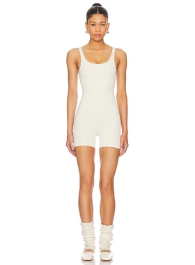 WellBeing + BeingWell STRETCHWELL DALIA 4 INCH 连衫裤REVOLVE