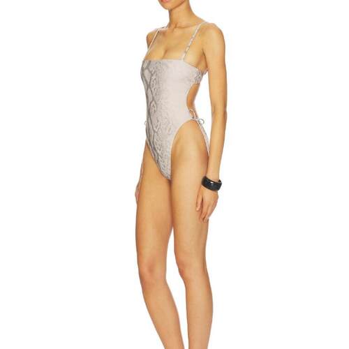 lovewave THE SABINE 一件式泳装 26秋冬新品 revolve小众新款