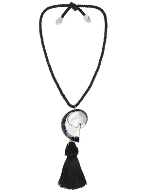 Julietta NAUTILUS 垂褶项链 revolve小众新款 黑色