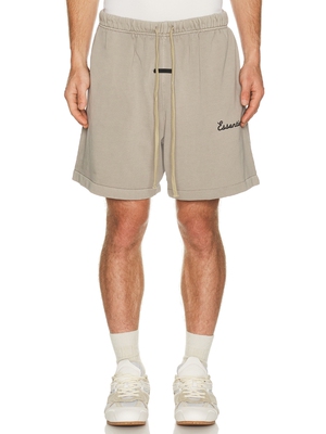 Fear of God ESSENTIALS TRAINING 运动短裤 26春夏新品 revolve