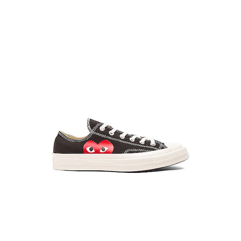 COMME des GARCONS PLAY 川久保玲 运动鞋REVOLVE中性款