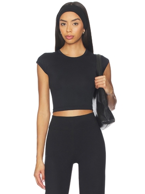 [店铺主推]Free People黑色运动T恤修身短款露腰上衣REVOLVE