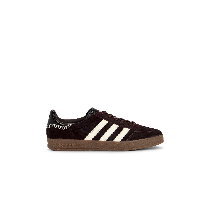 adidas深棕丝绒运动鞋复古风低帮休闲球鞋秋冬新品REVOLVE