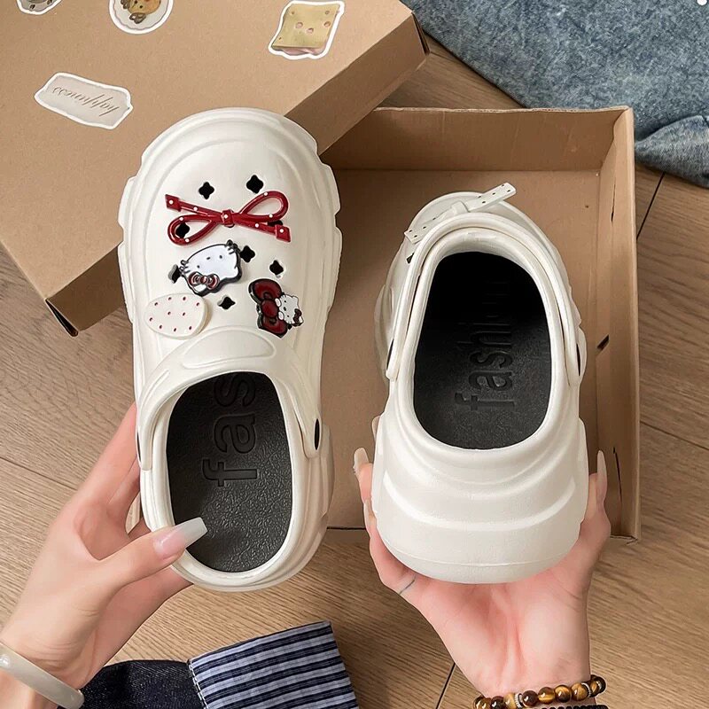 可爱儿童厚底增高洞洞鞋女2026新款卡通KT猫可爱夏季外穿包头拖鞋