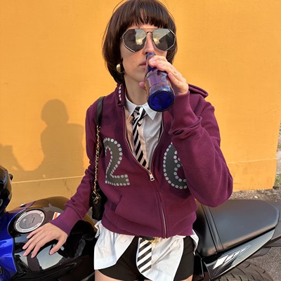 X@LWORCLO印花斜开扭扭珠片外套