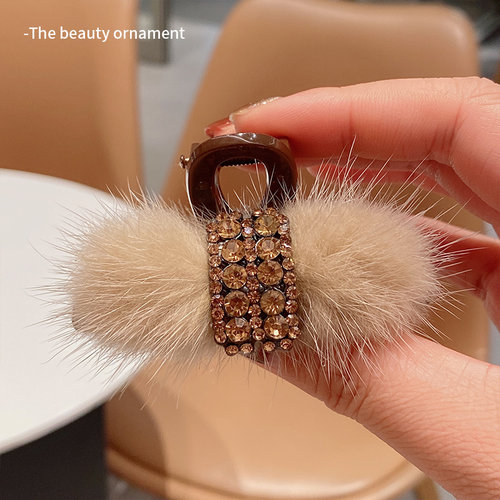 韩版水钻毛绒小抓夹2025新款女秋冬半扎发夹气质鲨鱼夹发卡子头饰