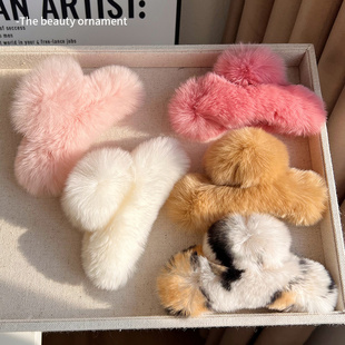 秋冬真獭兔毛抓夹女后脑勺优雅半扎发夹高级感毛绒鲨鱼夹头饰发卡