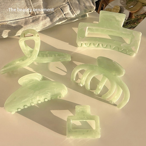 夏季清新奶油绿大号抓夹女