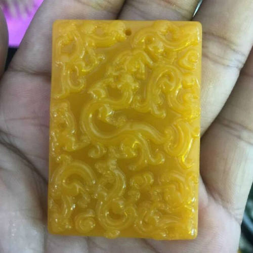 吊坠生肖挂件天然黄龙玉