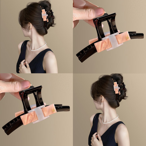 气质黑色醋酸字母大号抓夹女！