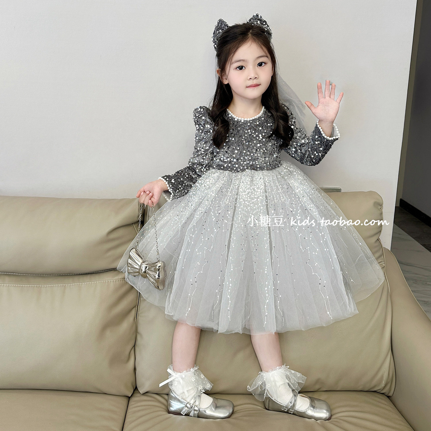 女童加绒亮片网纱连衣裙