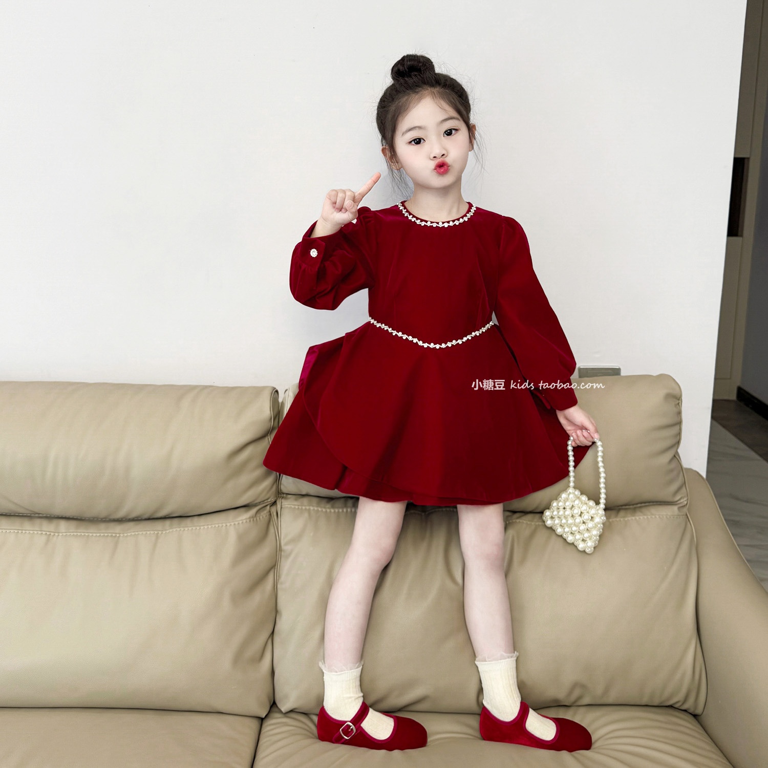 女童小香风红色加绒丝绒连衣裙