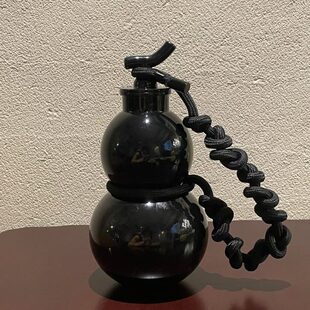 提黑背潮流大容量生神话可男女 可运动水杯耐高温便携葫芦水壶爆款