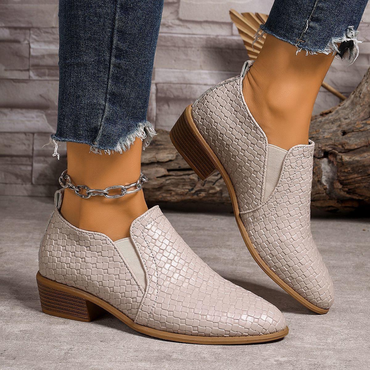 225春适秋季高新舒款级感复古风尖头百搭单鞋女休闲深口女0士单鞋