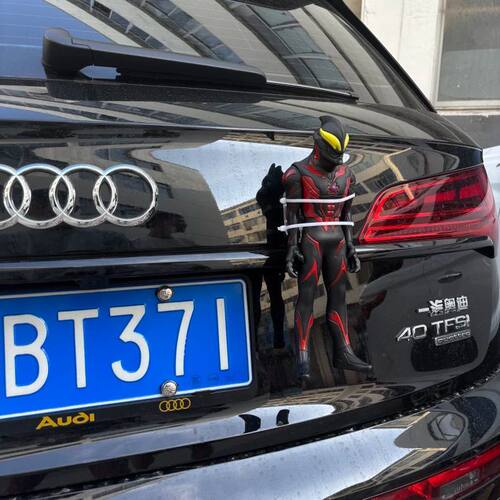 2025新款汽车摆件奥特装