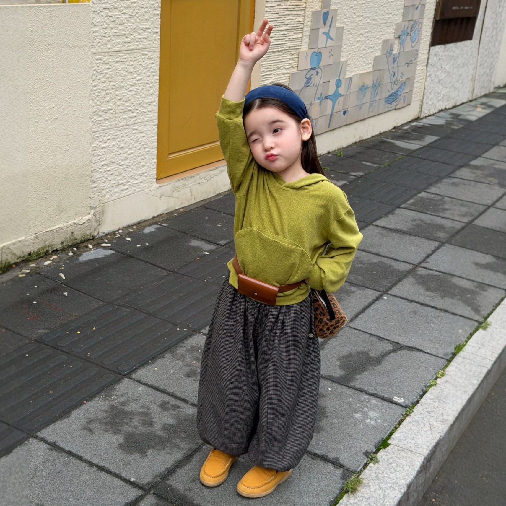 26秋季新新款女童套装韩版休闲百搭连帽卫衣女孩子舒适格子灯笼裤