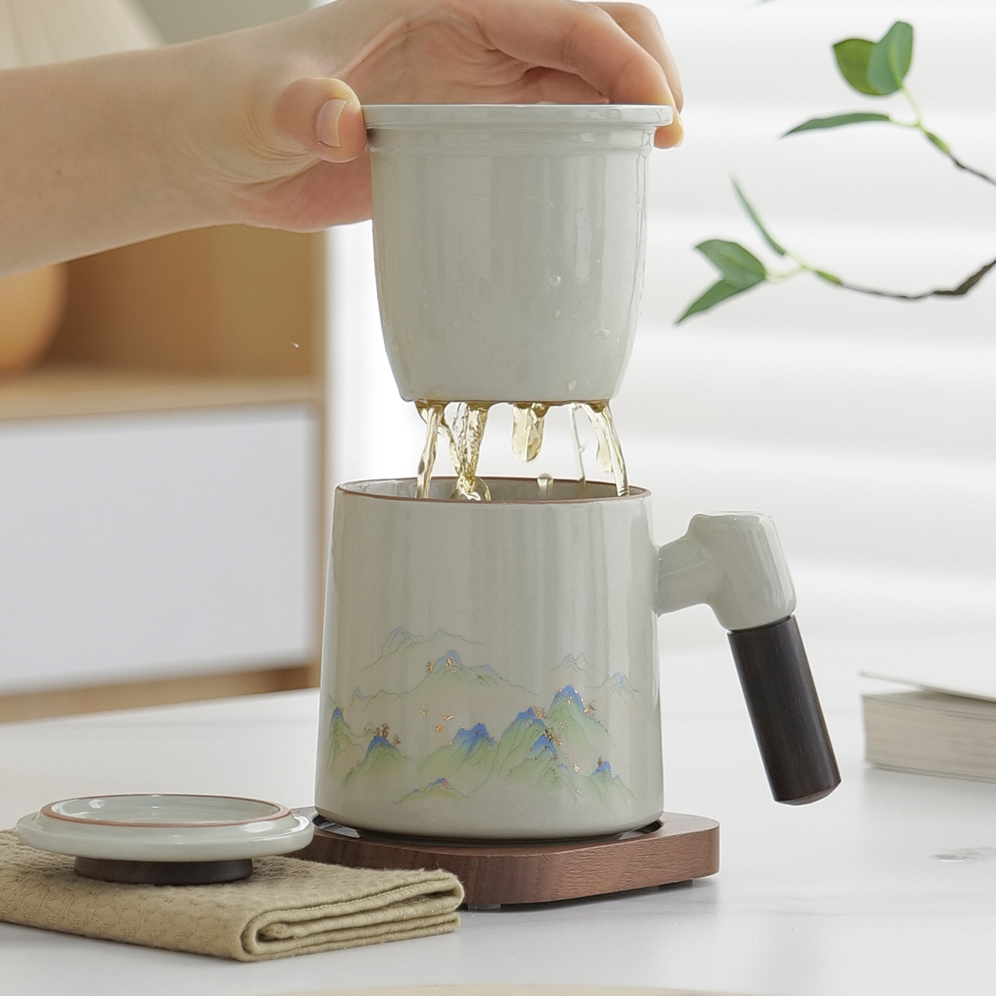 汝窑茶杯办公杯家用陶瓷茶水分离带盖礼盒装送老师中秋节活动礼品