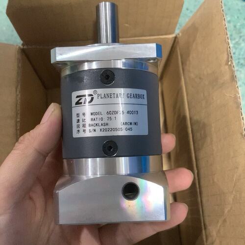 中大ZD行星减速机，型号60ZDF25-40013，速比25议价维修