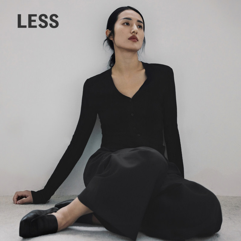LESS秋绵羊毛V领修身针织开衫