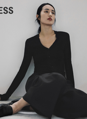 【美丽诺羊毛】LESS春季针织衫女红色新年修身V领开衫2N2311520