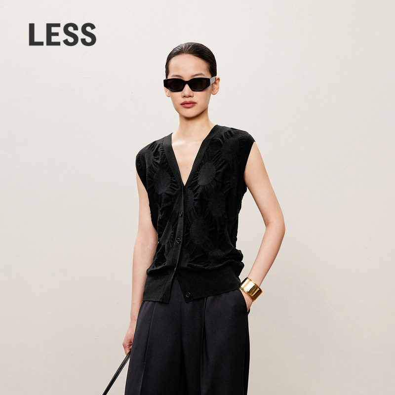 【精工系列】LESS秋绵羊毛休闲外套简约V领毛衫马甲女2O831