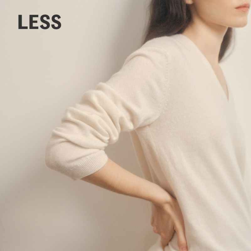 【0压系列】LESS冬V领通勤风长袖针织衫套头羊绒毛衫女2O0313120