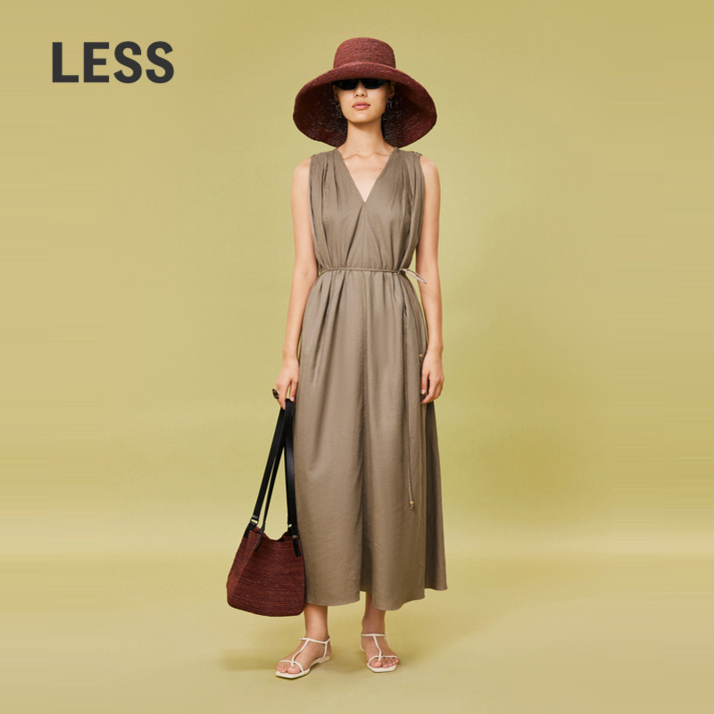 LESS夏季休闲简约无袖莱赛尔连衣裙时尚V领系带通勤长裙2O6G