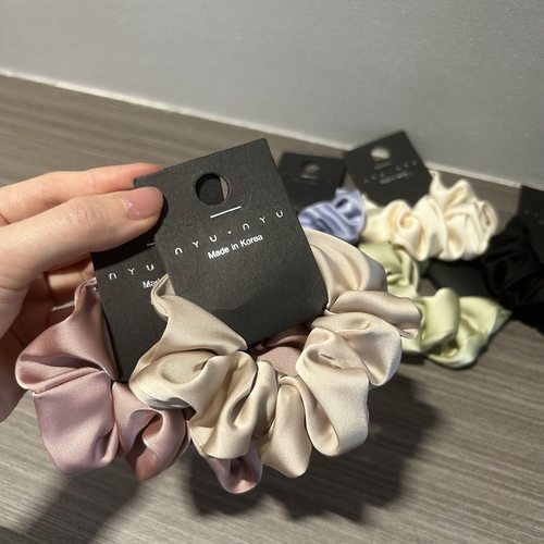 Raffia中号纯色哑光缎面简约大肠发圈大号日常法式皮筋扎发头绳