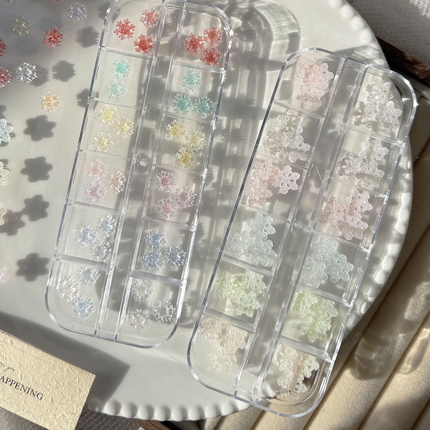 爆闪圣诞雪花片美甲饰品冰透立体细闪小雪花树脂钻diy穿戴甲配饰