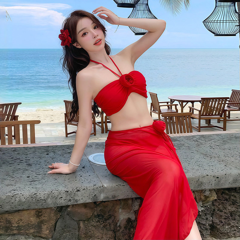 大红色挂脖泳衣女性感分体比基尼三件套裙式高级感小胸泡温泉海边