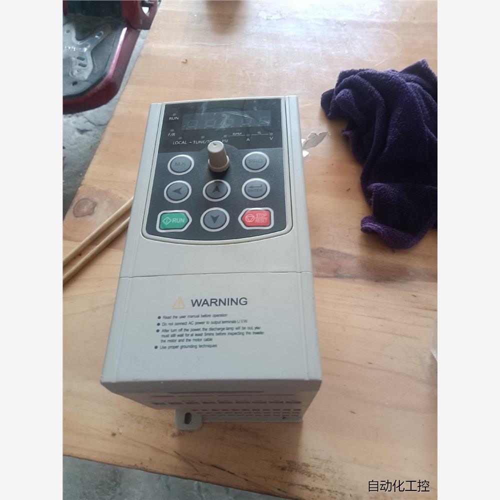 WARNING变频器，D6-T4-o2R2，Ac3PH380，议价商品