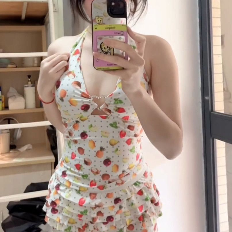 水果印花可爱纯欲风少女学生保守分体裙式游泳衣女挂脖泡温泉度假