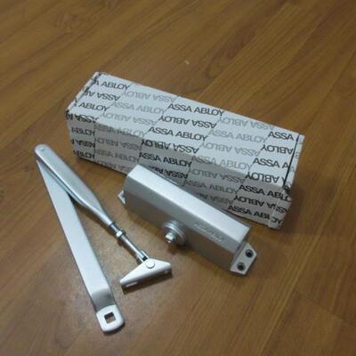 ASSA ABLOY 亚萨合莱闭门器 防火门液压办公室楼宇门闭门器DC110