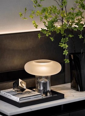 轻奢样板房间边几床头q柜摆件高级感台灯托盘花瓶桌面组合软装饰