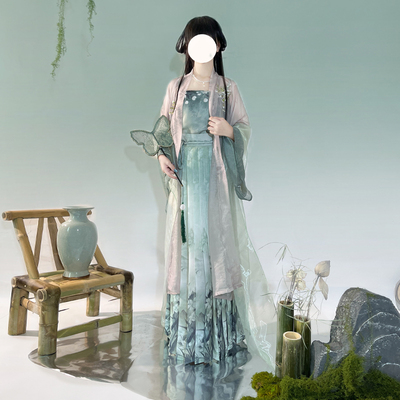 梦桑塔夏季新品汉服2024薄款宋制古风显瘦大码中式绿色系刺绣高档