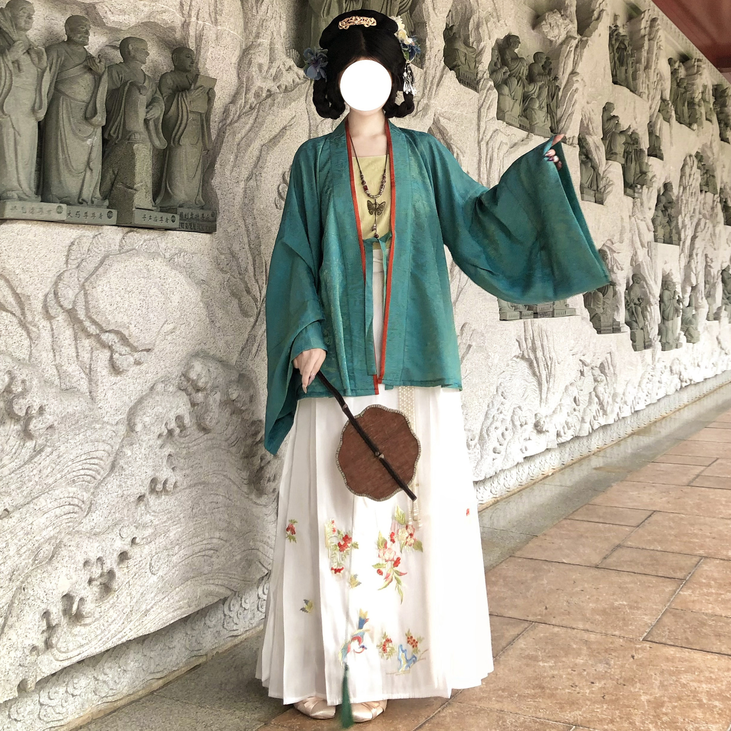 梦桑塔原创汉服魏晋褶衣浮光锦罗马夏日夏季白纱裙刺绣马面裙大码