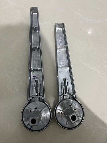 梅赛德斯奔驰447448636639V260V250威霆唯雅诺前中排座椅扶手骨架