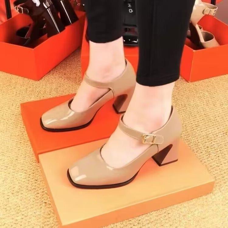 女漆皮一字小方头单鞋中跟玛鞋丽浅口单鞋
