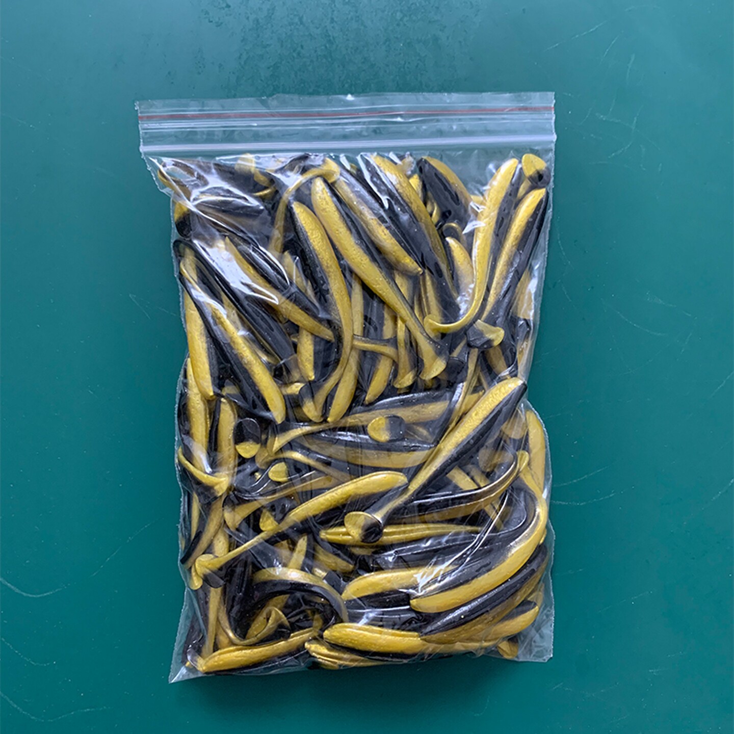 路亚饵软虫假饵套装T尾鱼钩鱼饵鲈鱼翘嘴鳜鱼黑坑野钓海钓鱼具