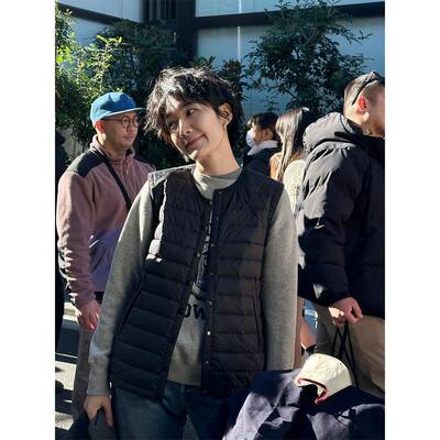 浪清黑色轻薄羽绒马甲女冬季2025新款保暖内搭白鹅绒叠穿背心外套