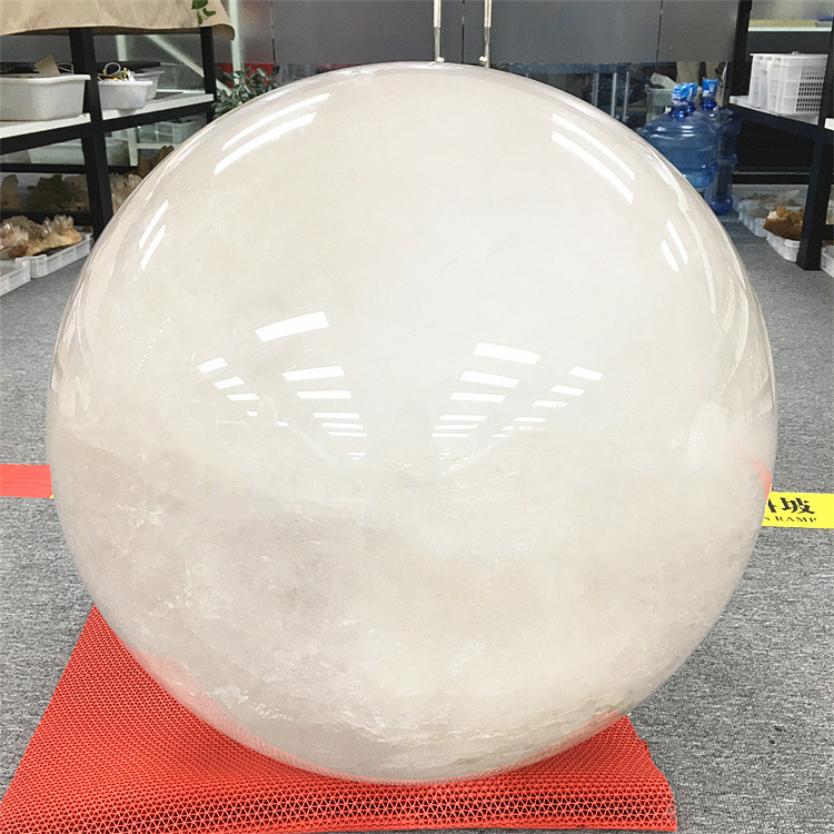 天然超大66厘米白水晶球家居摆件