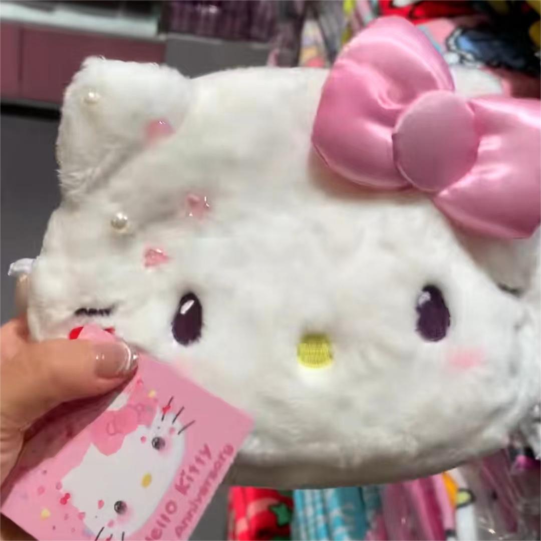 hello kitty 50限定纪念 粉色绝美毛绒 零钱包 可爱收纳包
