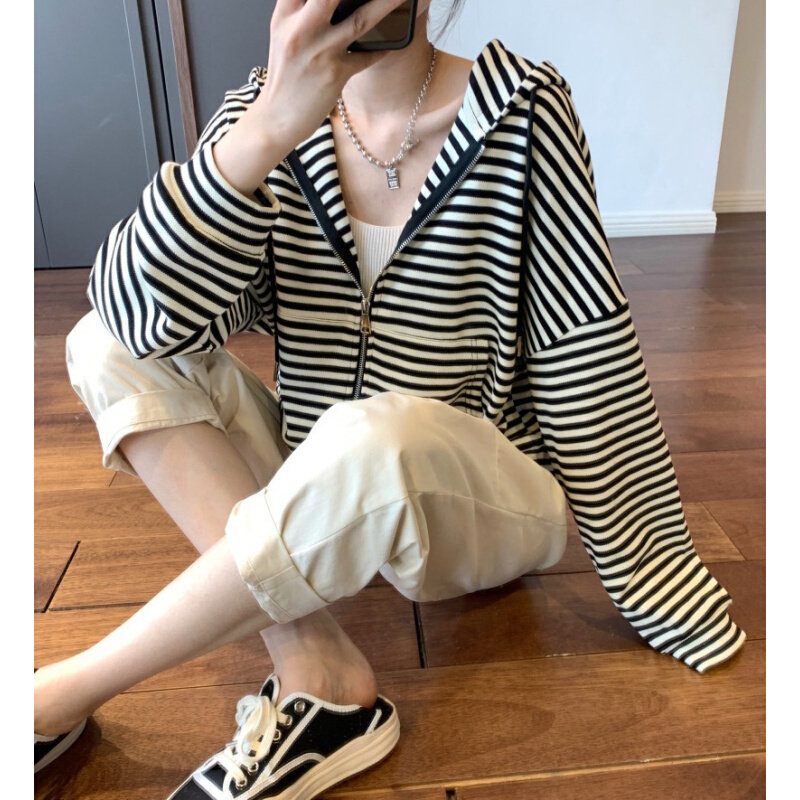 高货早春季新款港风复古网红炸街运动服时尚休闲条纹卫衣可一件