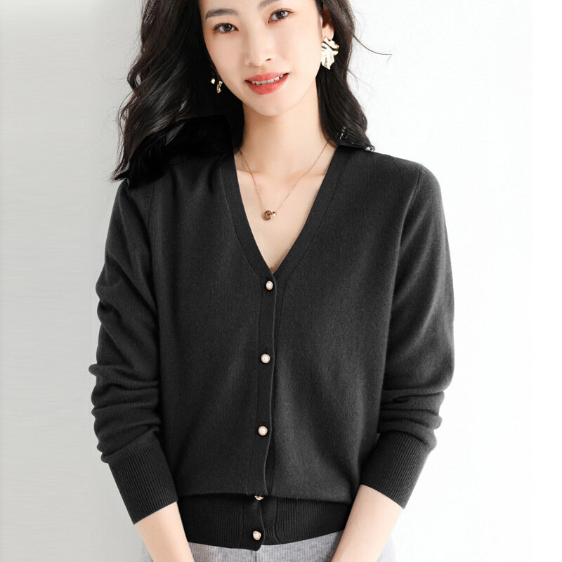 高货2024早秋新款针织开衫女V领珍珠扣外套宽松显瘦纯色百搭毛衣