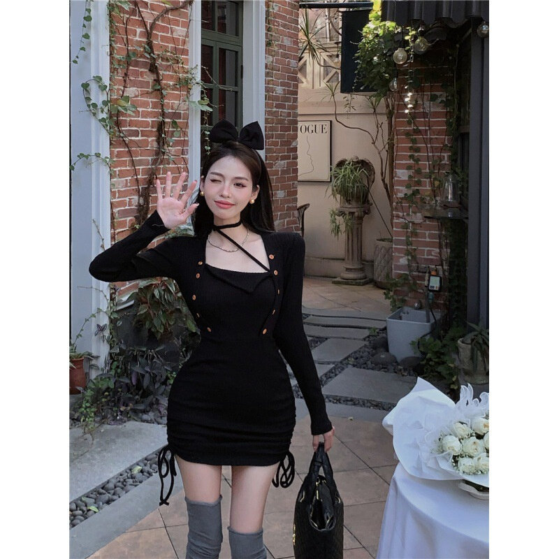 高货设计感别致紧身针织连衣裙子女春秋法式纯欲辣妹性感打底包臀