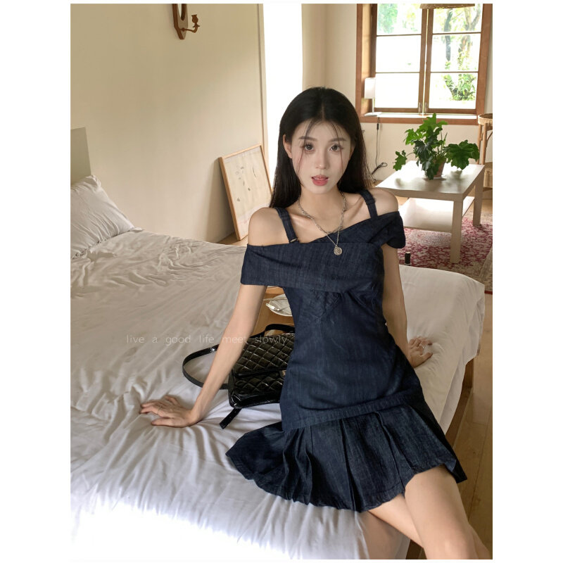高货大码女装复古一字肩可拆卸肩带牛仔上衣女显瘦短裙时尚套装