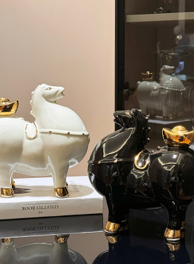 速发简约生肖马摆设马上有钱酒柜客厅室关电视玄装饰品办公柜桌面