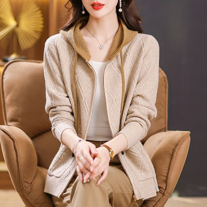 高货2024秋季新款宽松女士毛衣外套女洋气拼色连帽时尚针织开衫上